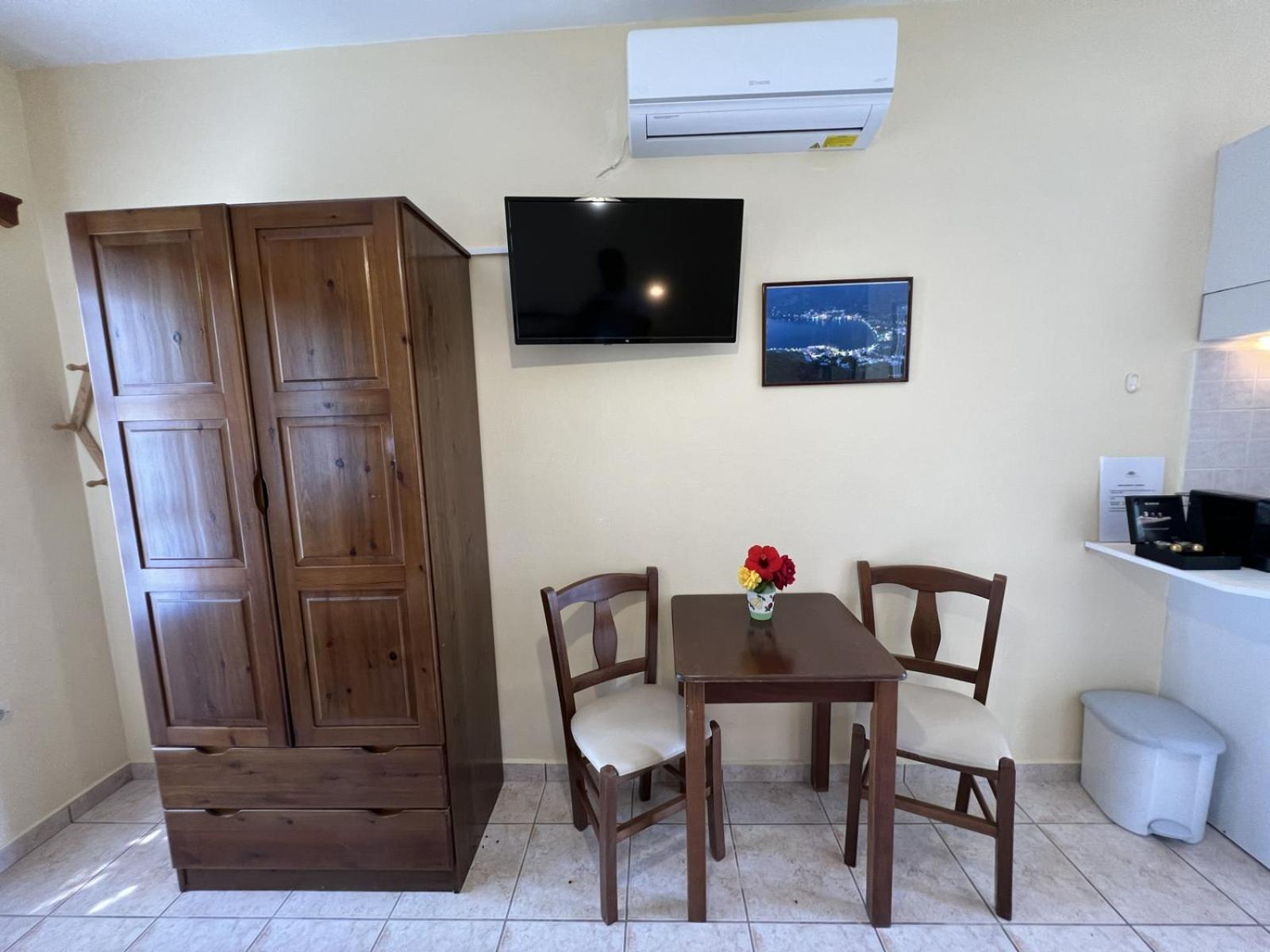 Georgia Studios Katapola Cameră foto